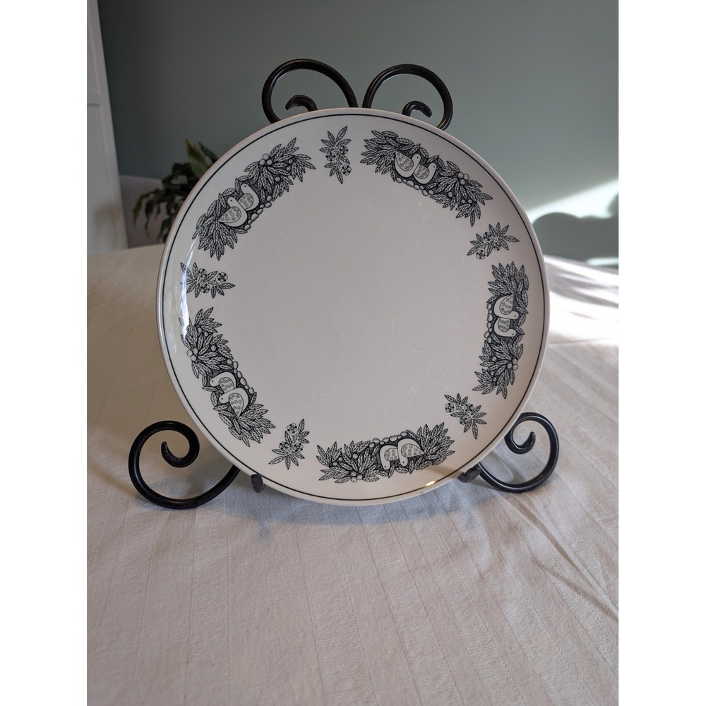Vintage Franciscan Bird n Hand Dinner Plates (2) Black & White Bird Pattern